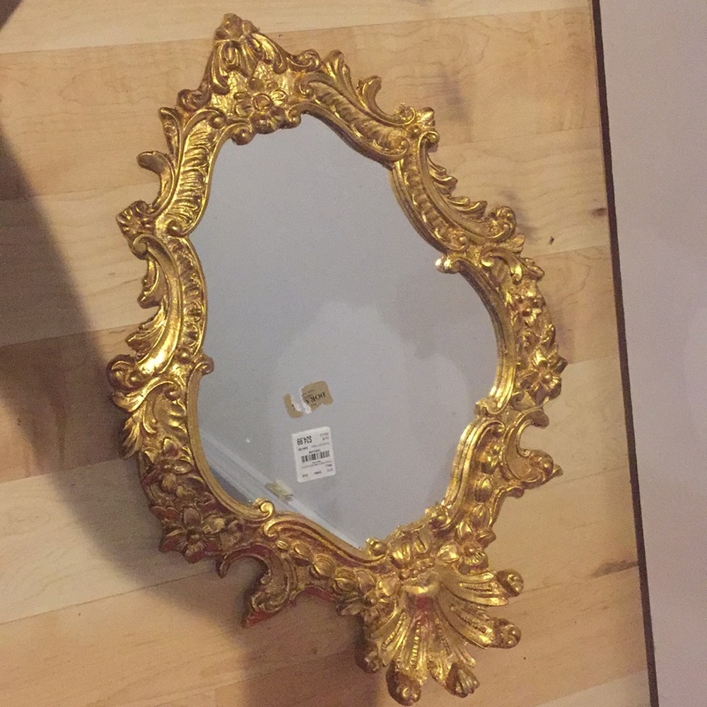 Gold Mirror. Size is on the tag